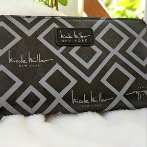 Nicole Miller wallet